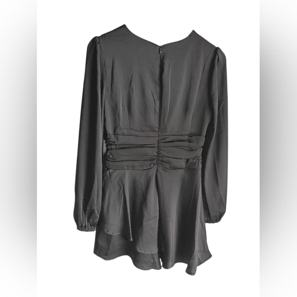 Le Lis Collection Black Romper Size Small - Picture 2 of 5